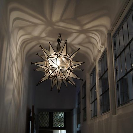 Maison Orsini Villeneuve-lès-Avignon Kamer foto