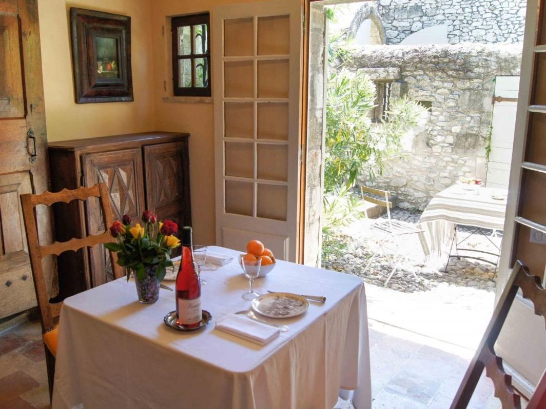 Maison Orsini Villeneuve-lès-Avignon Kamer foto