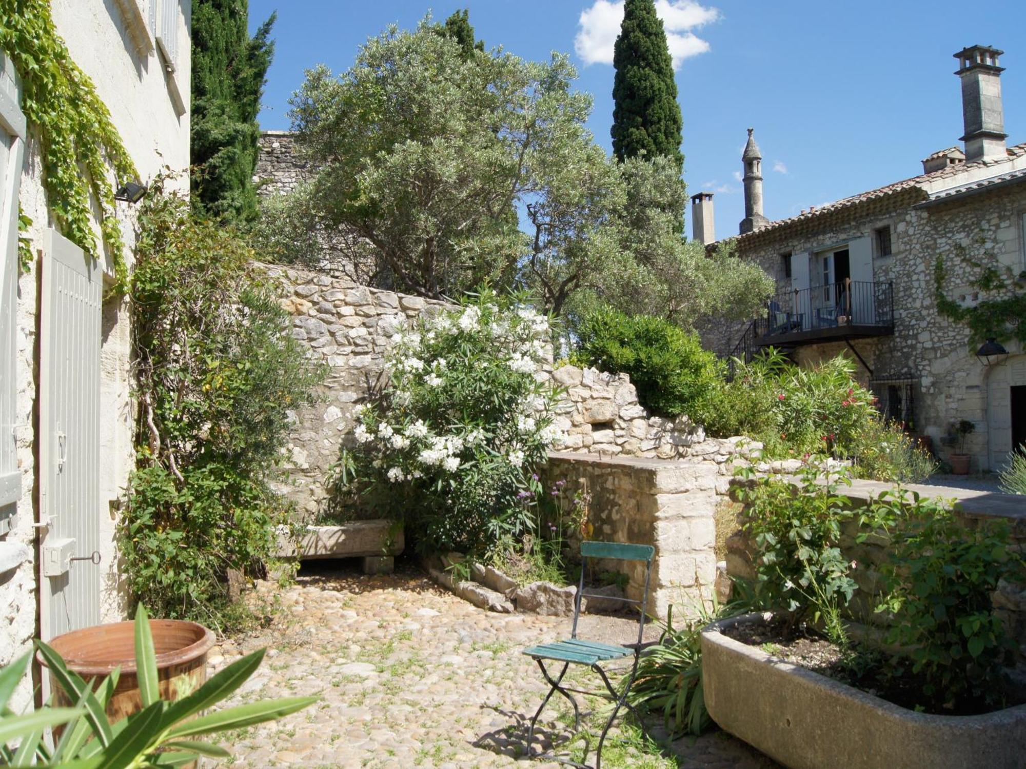 Maison Orsini Villeneuve-lès-Avignon Kamer foto