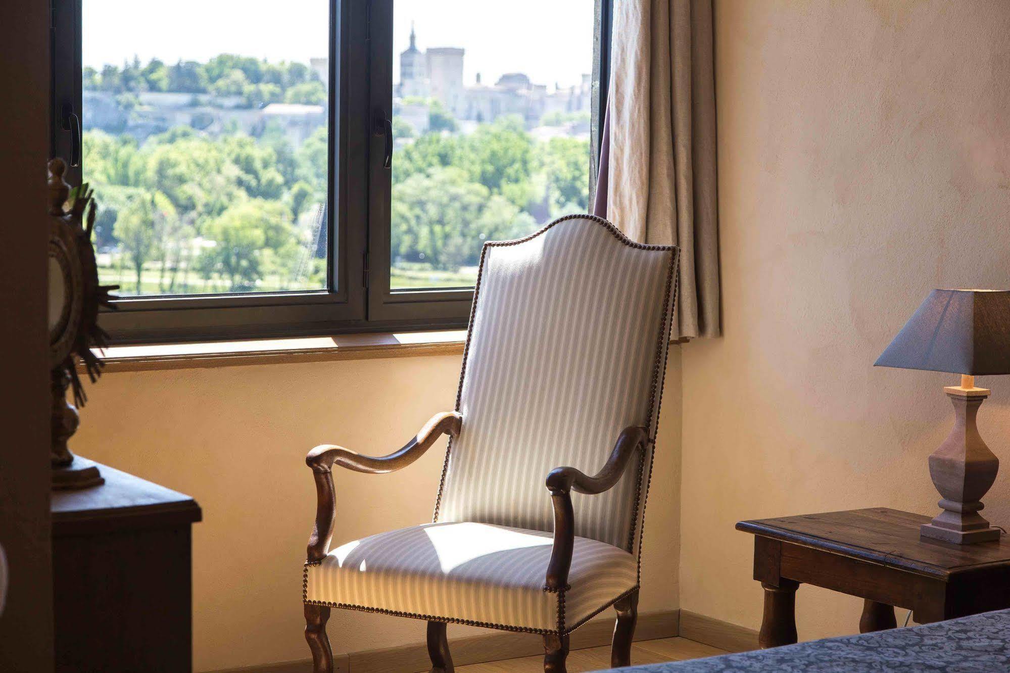 Maison Orsini Villeneuve-lès-Avignon Buitenkant foto